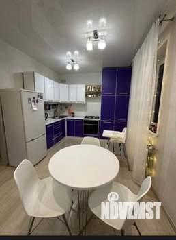 2-к квартира, вторичка, 49м2, 1/4 этаж