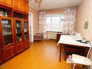 2-к квартира, вторичка, 42м2, 1/5 этаж