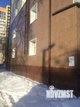 2-к квартира, вторичка, 40м2, 1/4 этаж