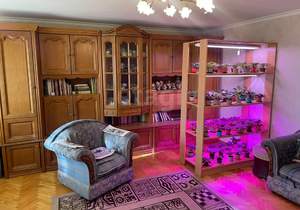 4-к квартира, вторичка, 90м2, 8/10 этаж