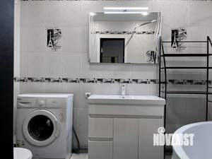 2-к квартира, вторичка, 44м2, 1/4 этаж