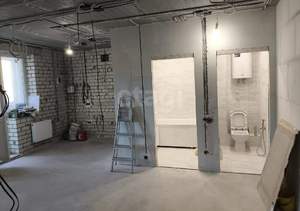 2-к квартира, вторичка, 61м2, 1/9 этаж