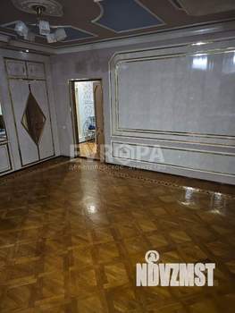 4-к квартира, вторичка, 130м2, 1/5 этаж