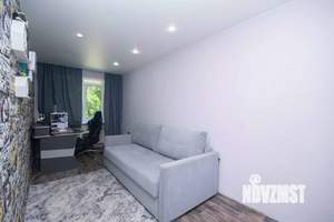 2-к квартира, вторичка, 42м2, 1/4 этаж