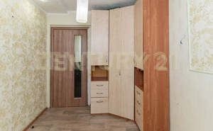 3-к квартира, вторичка, 48м2, 3/5 этаж