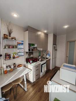 3-к квартира, вторичка, 64м2, 6/9 этаж