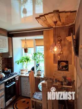 2-к квартира, вторичка, 42м2, 1/4 этаж