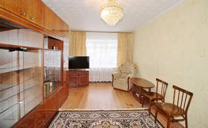 2-к квартира, вторичка, 42м2, 1/5 этаж