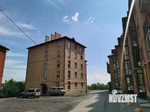 2-к квартира, вторичка, 54м2, 1/5 этаж