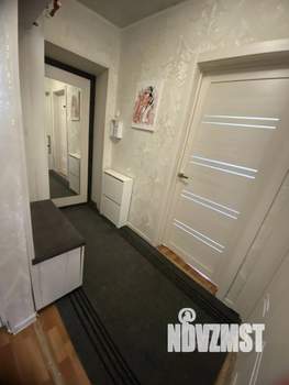 2-к квартира, вторичка, 42м2, 1/4 этаж