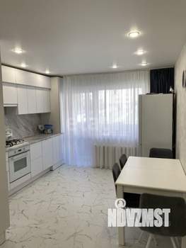 2-к квартира, вторичка, 59м2, 1/10 этаж