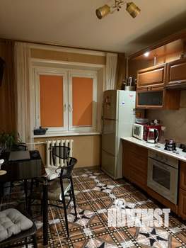 2-к квартира, вторичка, 56м2, 4/10 этаж