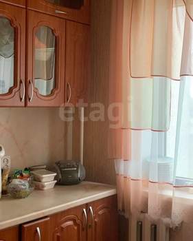 4-к квартира, вторичка, 70м2, 4/9 этаж