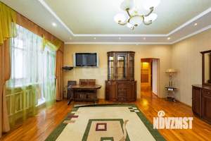 3-к квартира, вторичка, 102м2, 4/6 этаж