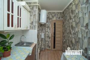 2-к квартира, вторичка, 40м2, 1/4 этаж