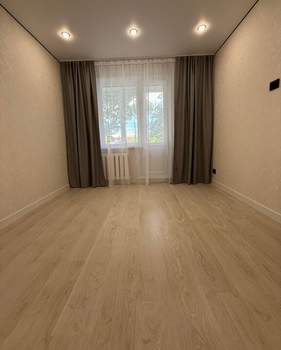 3-к квартира, вторичка, 70м2, 1/9 этаж