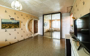3-к квартира, вторичка, 65м2, 10/1 этаж
