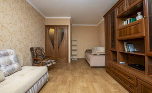 2-к квартира, вторичка, 54м2, 1/9 этаж