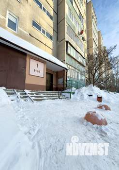 3-к квартира, вторичка, 63м2, 1/9 этаж