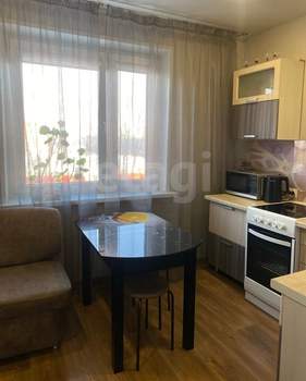 1-к квартира, вторичка, 37м2, 9/9 этаж