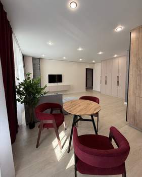 3-к квартира, вторичка, 70м2, 1/9 этаж