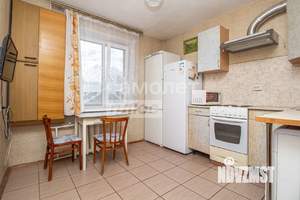 2-к квартира, вторичка, 52м2, 1/10 этаж