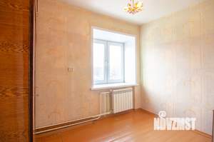 3-к квартира, вторичка, 42м2, 5/5 этаж