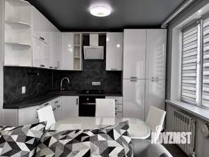 2-к квартира, вторичка, 44м2, 1/4 этаж