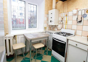 2-к квартира, вторичка, 42м2, 1/5 этаж