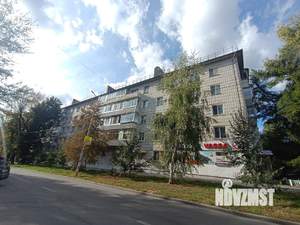 4-к квартира, вторичка, 64м2, 3/5 этаж