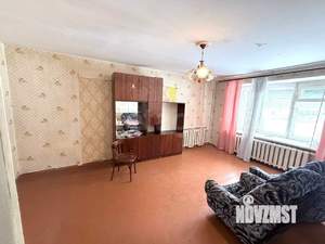 3-к квартира, вторичка, 58м2, 1/9 этаж