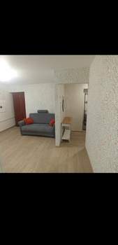 2-к квартира, вторичка, 36м2, 1/4 этаж