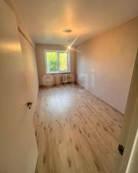 3-к квартира, вторичка, 58м2, 3/5 этаж