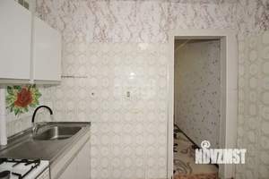 2-к квартира, вторичка, 42м2, 1/5 этаж