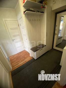 2-к квартира, вторичка, 42м2, 1/4 этаж