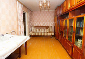 2-к квартира, вторичка, 42м2, 1/5 этаж