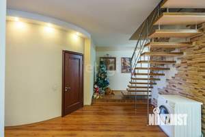 3-к квартира, вторичка, 138м2, 2/3 этаж