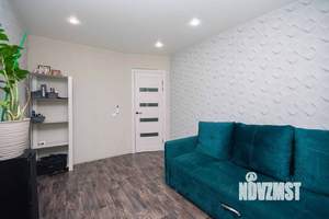 2-к квартира, вторичка, 42м2, 1/4 этаж