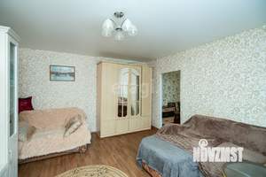 2-к квартира, вторичка, 52м2, 1/1 этаж