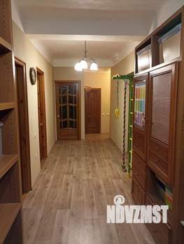 4-к квартира, вторичка, 111м2, 2/4 этаж