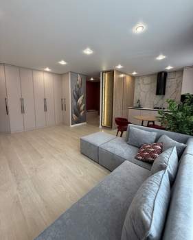 3-к квартира, вторичка, 70м2, 1/9 этаж