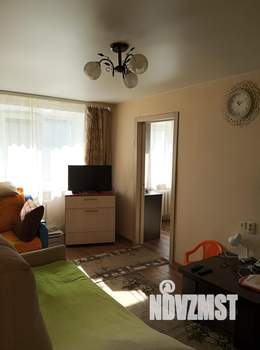 2-к квартира, вторичка, 42м2, 3/5 этаж