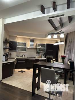 3-к квартира, вторичка, 99м2, 1/3 этаж