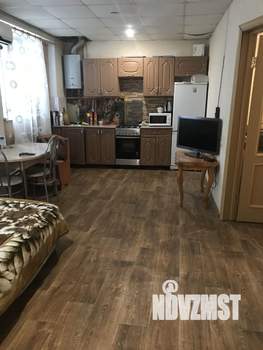 2-к квартира, вторичка, 60м2, 1/5 этаж