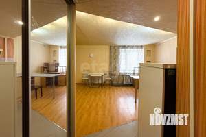 2-к квартира, вторичка, 35м2, 1/9 этаж