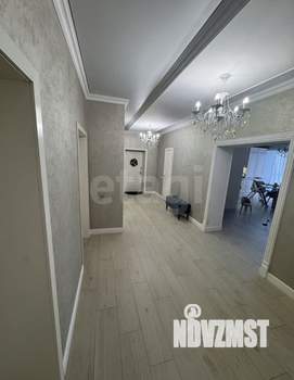3-к квартира, вторичка, 120м2, 1/3 этаж