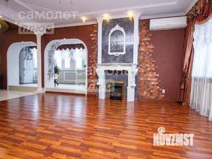 3-к квартира, вторичка, 237м2, 3/3 этаж
