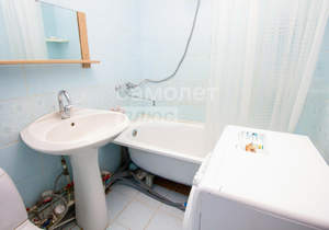 2-к квартира, вторичка, 39м2, 1/5 этаж