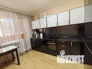 2-к квартира, вторичка, 57м2, 1/9 этаж