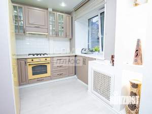 3-к квартира, вторичка, 56м2, 1/5 этаж